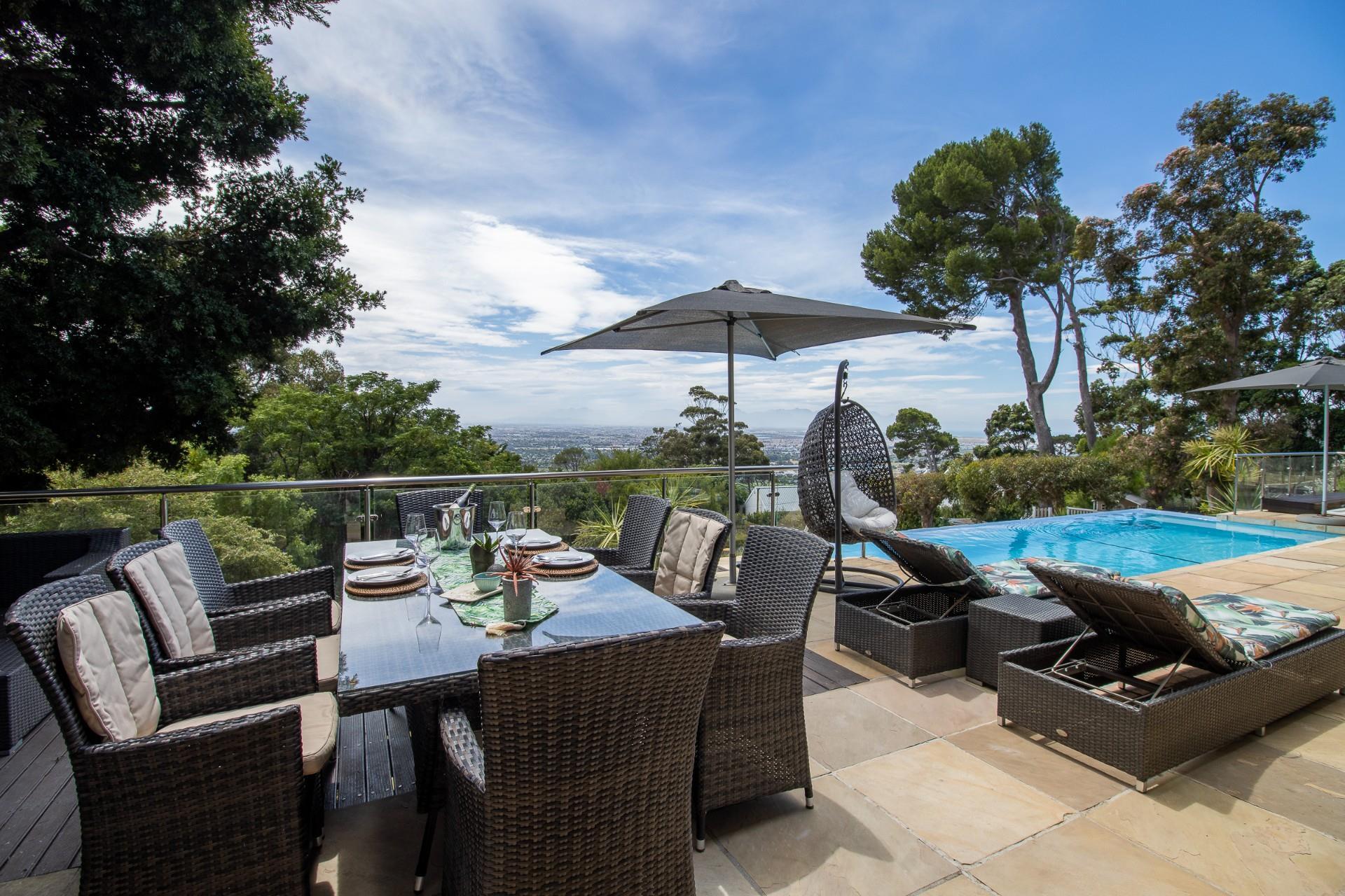 Home with endless Panoramic views — photograph 3