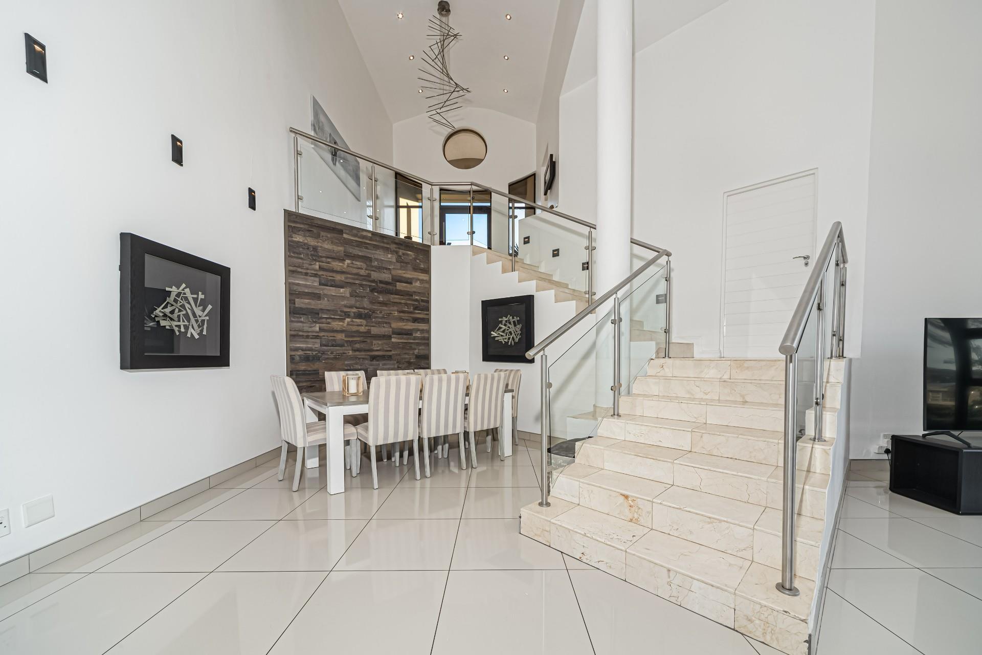 Luxury Living with Space, Style & Serenity — photograph 5