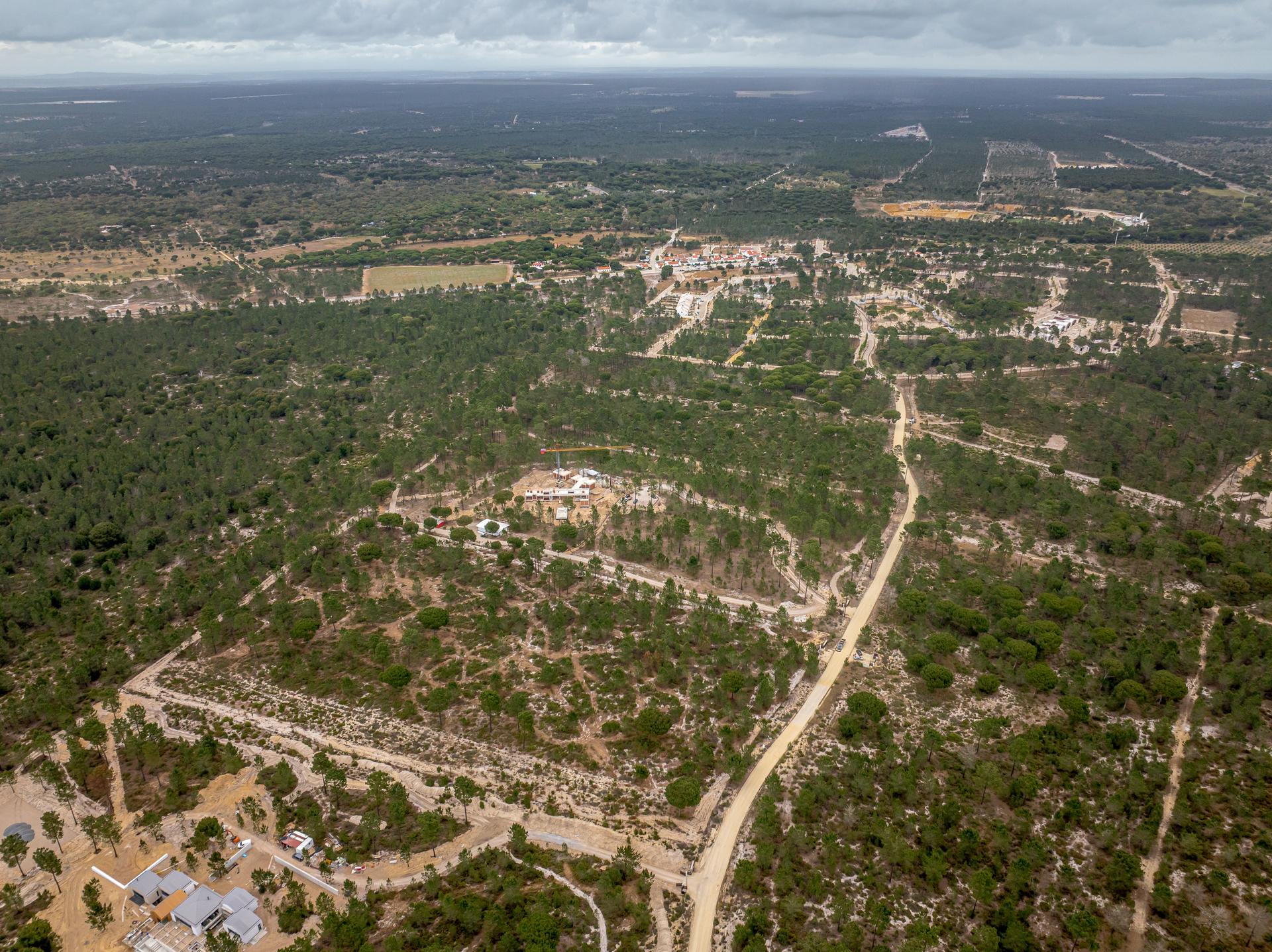 Land in Grândola (96892) — photograph 4