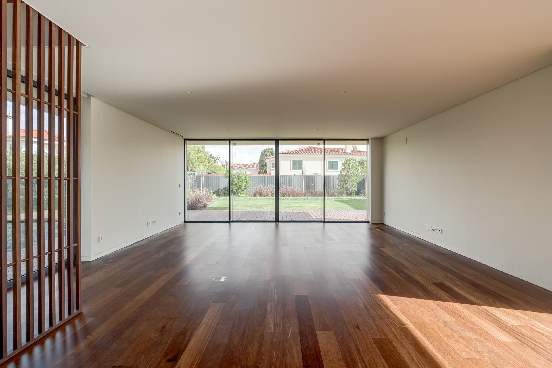 House in Cascais (92137) — photograph 4