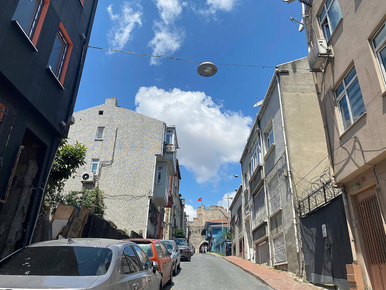 Apartments in Dervişali, Fatih (IST-01378) — photograph 4
