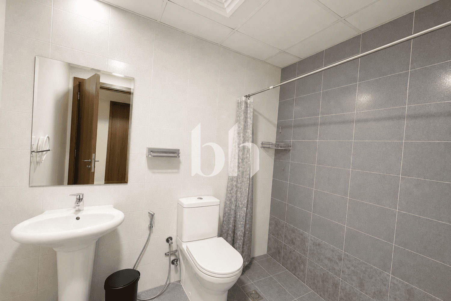 SPICA Residential — photograph 5